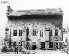 budynek dawnego kościoła św. Ducha przed zburzeniem, fotografia I. Kriegera, 1892 r.