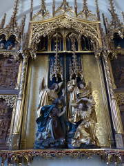 centralna część ołtarza św. Jana Chrzciciela, pierwotnie z kościoła mariackiego, następnie kościoła św. Scholastyki, obecnie w kaplicy św. Anny kościoła św. Floriana (boczne kwatery zaginęły i zastąpiono je kopiami)